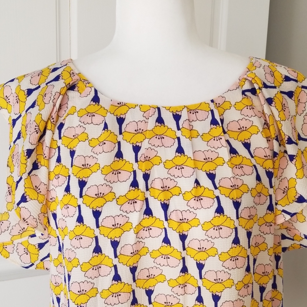 EUC Molly Bracken Floral Shift Dress Size Medium